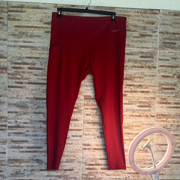 Eddie Bauer Women's Deep Red Leggings new without tags - Picture 1 of 4